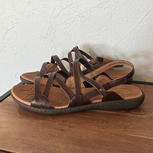 BOC Altheda Criss Cross Strappy Sandals Brown NWT